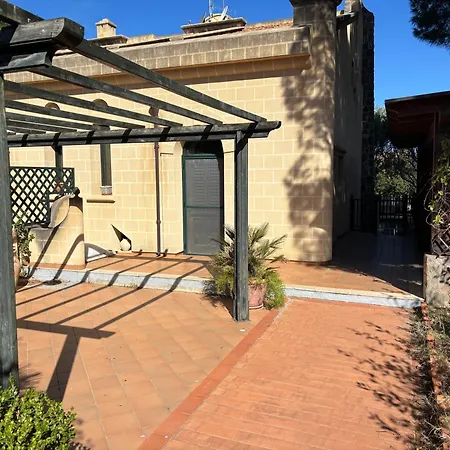 Al Mare Baia Emiri Mazzaforno Cefalù